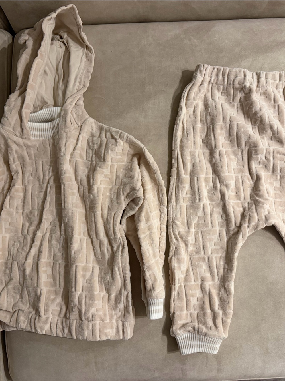 Fendi Cream and White Ribbed-Neck Loungewear Top